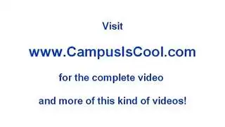 زوجتا الأب تغويان غريبًا في مشهد إباحي