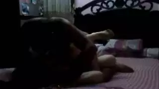 رغبات محرمة تتحقق: فانتازيا سكس عربية خشنية