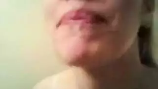 مص قضيب ووضعية الكلب على شاطئ كابو