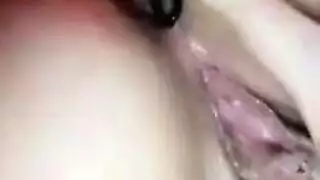 كعكة حلوة تحصل على حمام زيتي لذيذ