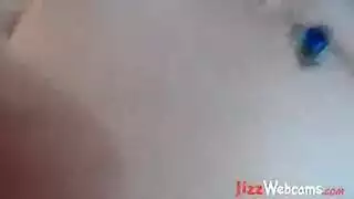 الاستفزاز الجنسي اللفظي يؤدي لهزة عنيفة ونوبات بكاء