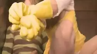 ينيك ابنته قبل الذهاب الى المدرسه