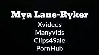يتصور نفسه للمدرس