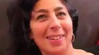 بنات تشيك شقراء تبلع السائل المنوي