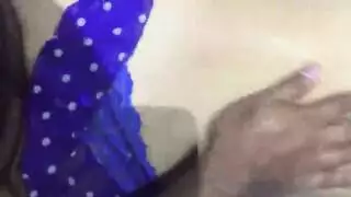 استخدمت غابرييلا فيراكروز هزازًا لحفر مؤخرتها الضيقة ، حتى قامت بمضاجعتها