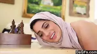 هزات قمة الشهوة المكثفة في فيديو إباحي صريح