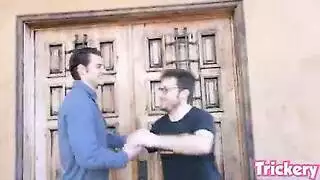 اقوسكس والجمل بنات