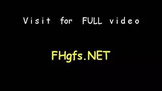 الفتاة السيئة تظهر حركاتها الإباحية من أجل المال الذي تحتاجه