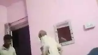 عرض سيطرة: شاب قوي ينكح رجلاً مسناً شرجياً