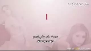 مشاهدة زوجته في جنس جماعي صريح