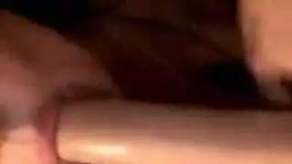 فاتنة مدبوغة حلوة ، كلاري ريس تفرك بوسها وتتوقع ديكًا قويًا داخل بوسها الرطب