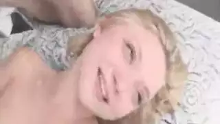 جلسة نيك عميق في الحلق مع فحل كبير