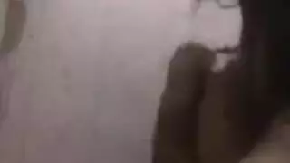 قضيب الشاب المصري الكبير يمط فرج حبيبته في نيك رومانسي