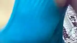 بوس و مص مع شابة بيضاء