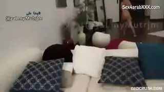 صديقة ابي الخجولة