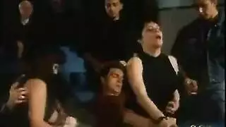 فيلم كلاسيكي ونيك: جلسة قذف في مقعد السينما