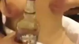 ثدي عراقي ضخم يرتد على قضيب