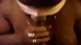 الام لا تستطيع العيش مع الابن الفحل
