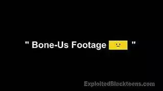 جماع كلابي مكثف مع فتاة سمراء جميلة وممتلئة الجسم