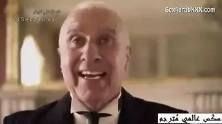 ثنائي صعب: الخادم يأخذ الزوجة والخادمة في فعل إباحي صريح