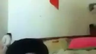 عرض كاميرا إباحي: عاهرات ومومسات في مشهد جنسي صريح