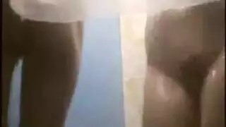 تدريب جرو سيسي وجماع جماعي