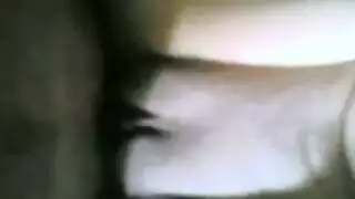 فرج محلي ساخن يتم تناوله بقوة