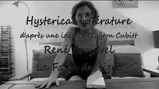 جينز ضيق للغاية تمزق للدخول في وضعية الكلب على الفور