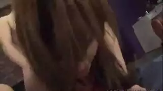 تمثيل أدوار حيواني xxx: عاهرة تطلب عضو وحش