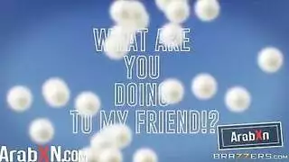 تحتاج الأم العاهرة مترجم