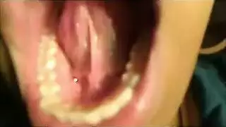 نيك مرأة تستقبل رجل مسافر