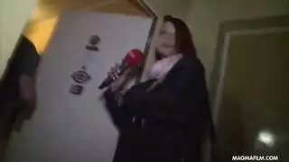 أخطاء التصوير المثيرة: مشاهد محذوفة وفوضى على موقع التصوير الإباحي