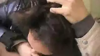 حفلة جنس جماعية مع نساء ناضجات: نيك عنيف وقذف داخلي