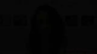 مراهقة مثارة تبلل قبل ممارسة جنس خشن وهي ترتدي ثونغ