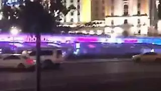 استمناء امام المارة