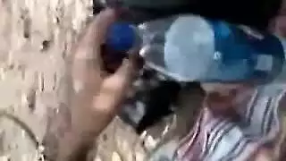 فتاة عربية تمارس الوضع العكسي على كرسي إيلاج عميق