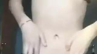 نجم إباحي شقراء يجرد و يستمني لكرة القدم