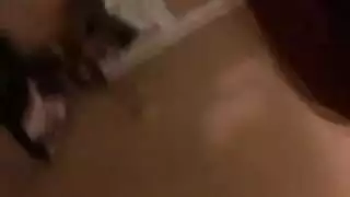 جلسات نيك سرية للرجال المتزوجين مع زوجة شقراء ساخنة أثناء التدخين