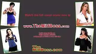 شعر مثليه مدرب حافلة ركاب عاري