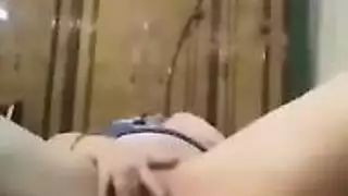 لماذا هذه الكلبة ساخنة بشكل لا يصدق؟