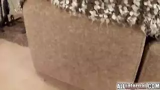 تمارس اليوجا وحبيبها اينيكها