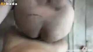 فتاة مأسورة تأخذ جماع وحشيّ قاسٍ