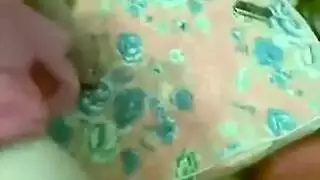 رقصة ساخنة تؤدي إلى إباحية صريحة على الأرض