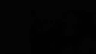 تريد أن تفرغ خصيتيه تماماً