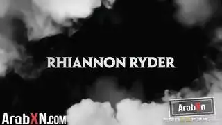  القراءة تؤدي إلى جني ذو قضيب عملاق في فيلم إباحي صريح مترجم