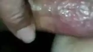 قحبة خليجية تتعرض لضرب قوي من قضيب سعودي