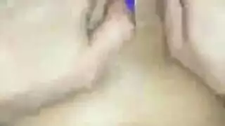 كس حلوة لبنانية تُدك بواسطة عمود أسمر جميل