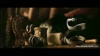 ثلاثي xxx: سيطرة على بناتين عاهرتين