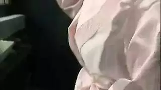 فتاة ذات أثداء كبيرة تتوسل للسائل المنوي في قصة نيك صريحة