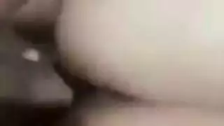 كس عربي أملس في مشهد شرجي ومهوي ساخن